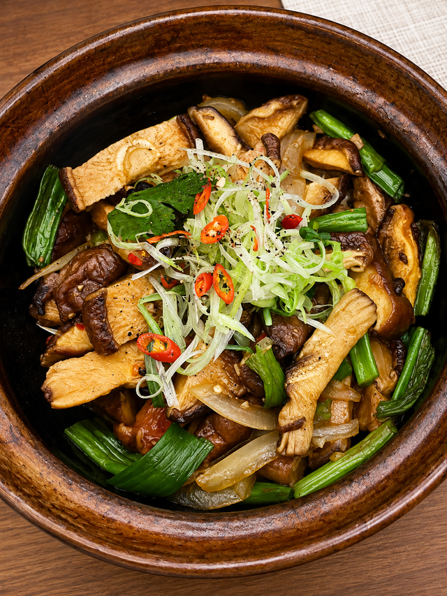 Shiitake Mushroom Clay Pot.